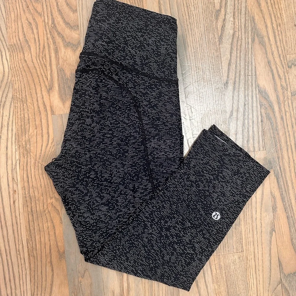 Lululemon Athletica Black and White Patterned Leggings